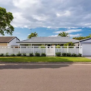 Renovated Pet Friendly House Holiday home Maroochydore